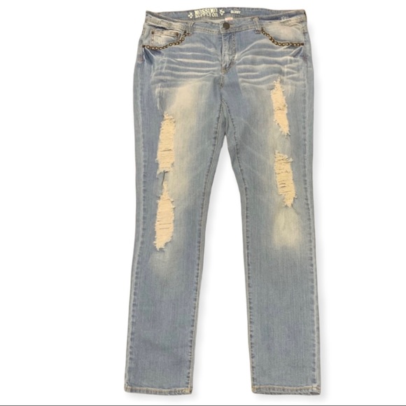 Mossimo Supply Co. Blue Light Wash Stud Pocketed Distressed Skinny Jeans Size 17 - Picture 6 of 8